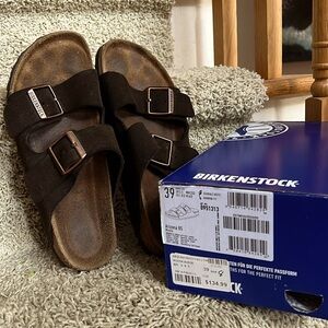 Birkenstocks-Arizona unisex suede sandals